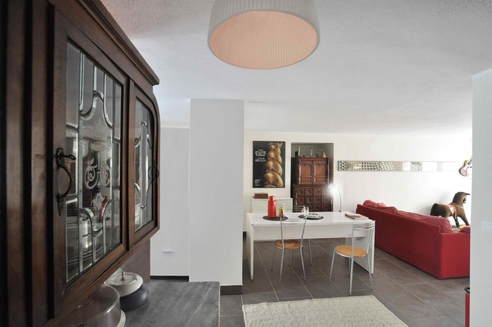 Bed and Breakfast Art House Margine Rosso Quartu SantʼElena Camera foto