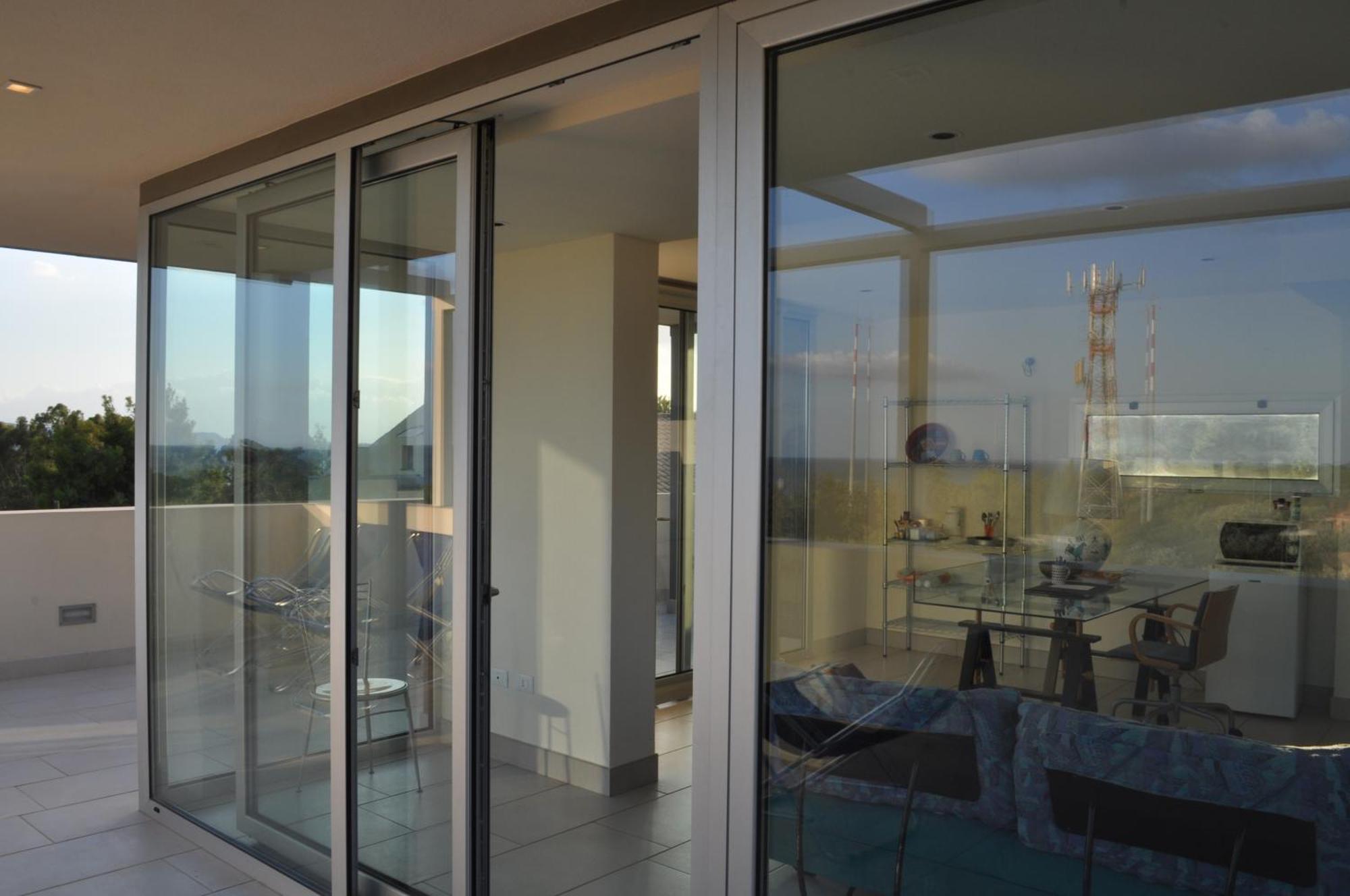 Bed and Breakfast Art House Margine Rosso Quartu SantʼElena Esterno foto