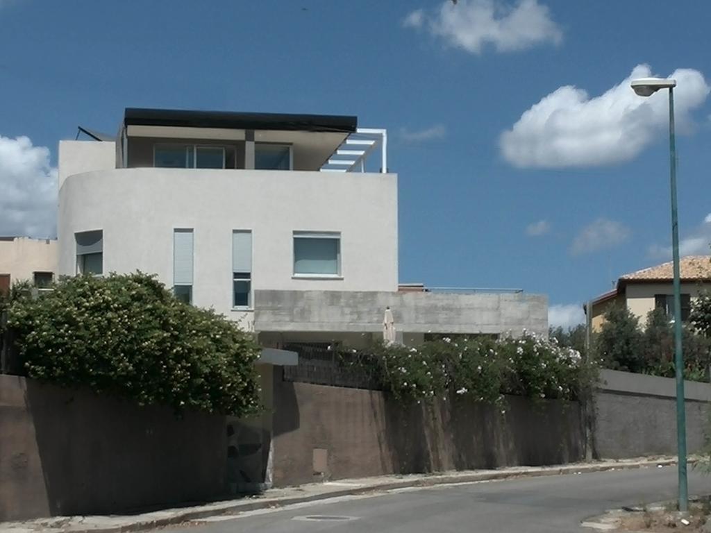 Bed and Breakfast Art House Margine Rosso Quartu SantʼElena Camera foto
