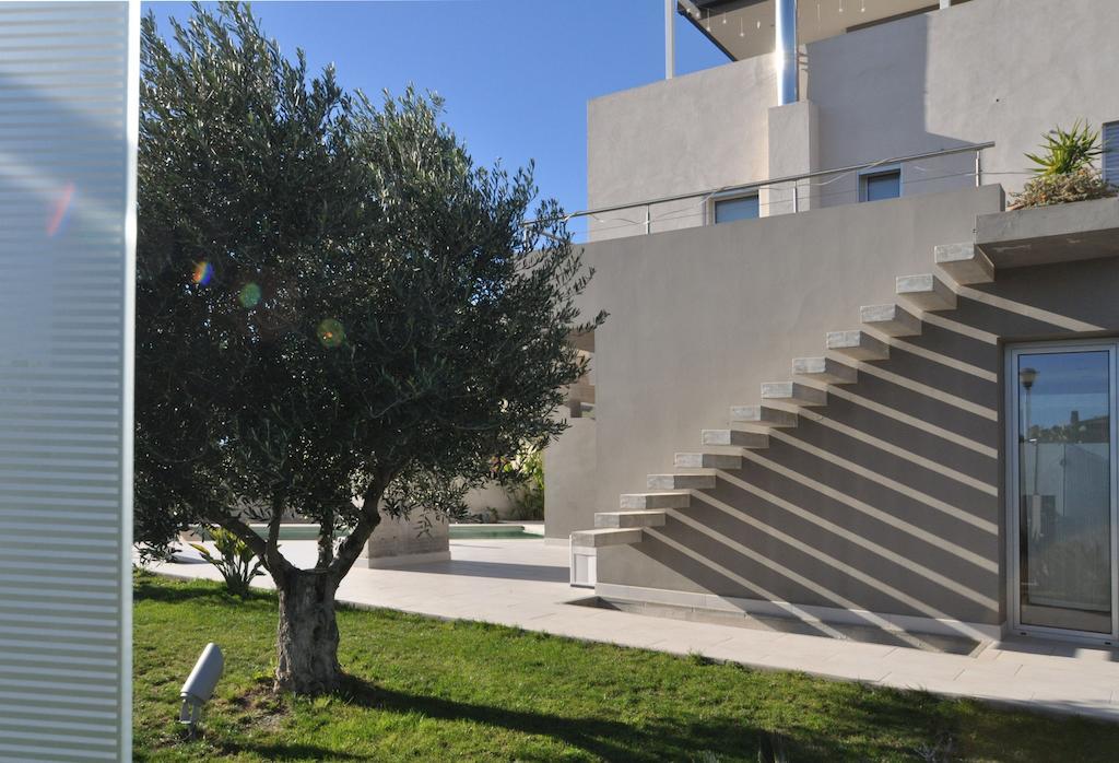 Bed and Breakfast Art House Margine Rosso Quartu SantʼElena Esterno foto