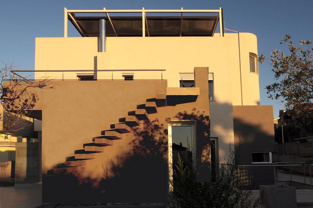 Bed and Breakfast Art House Margine Rosso Quartu SantʼElena Esterno foto