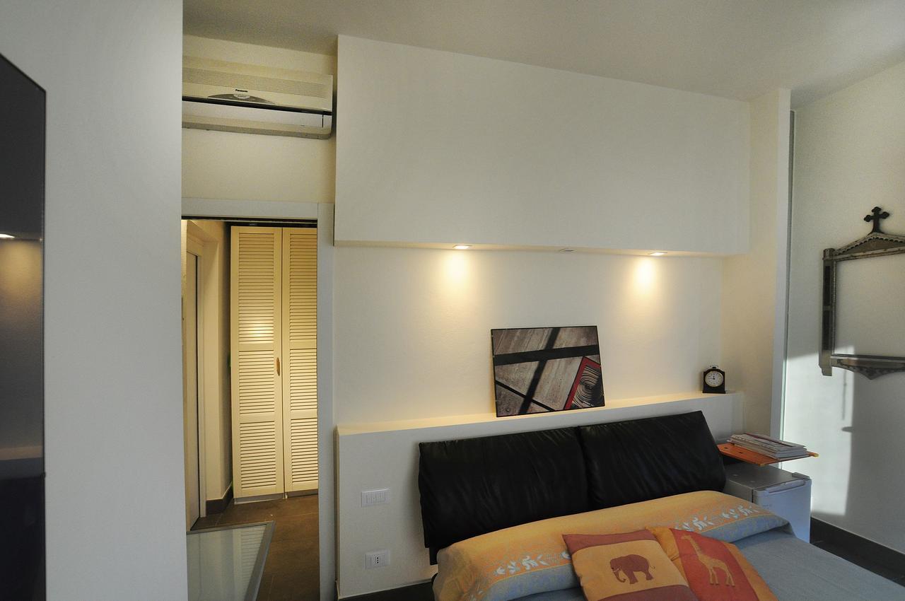 Bed and Breakfast Art House Margine Rosso Quartu SantʼElena Esterno foto