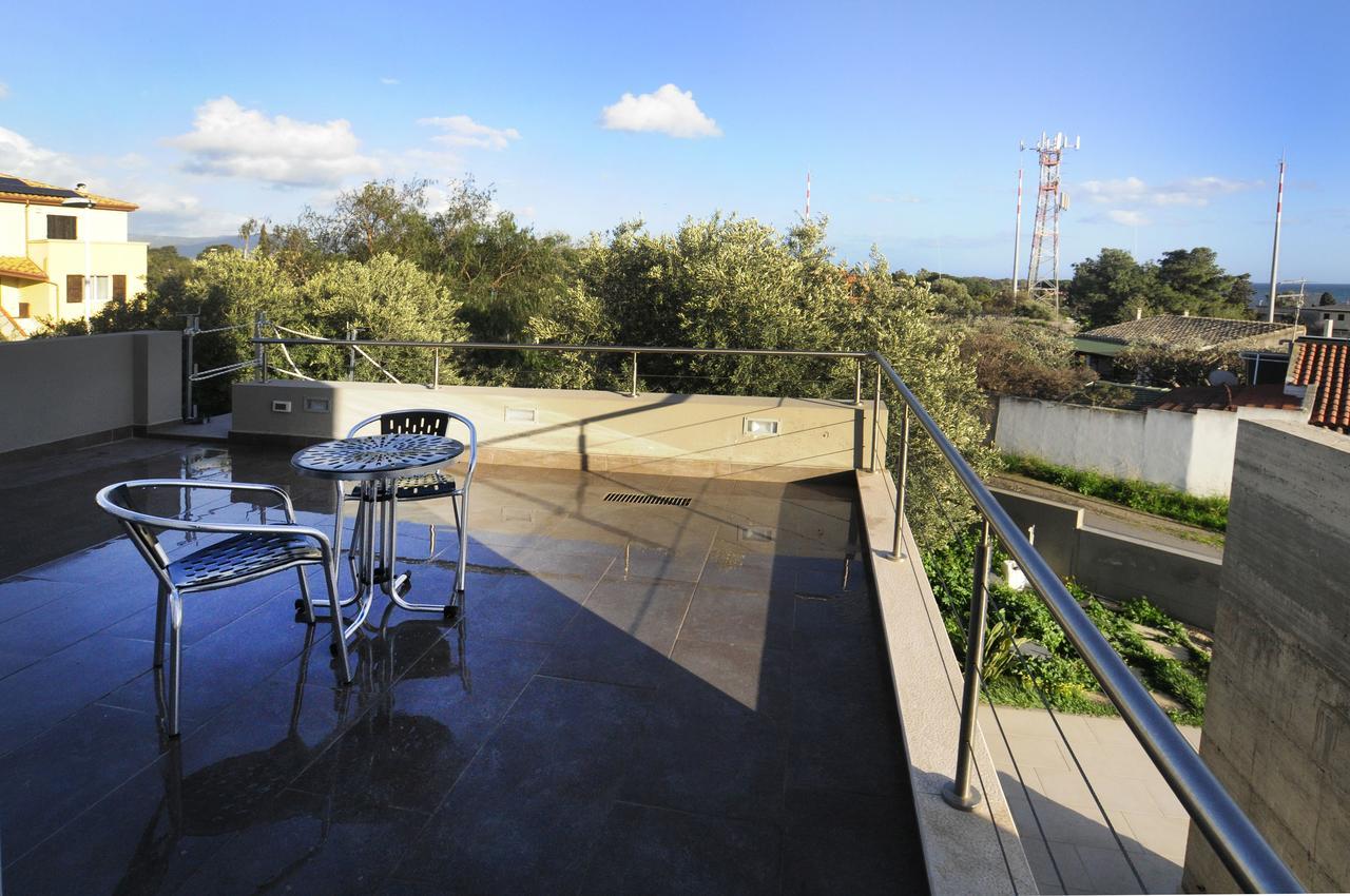 Bed and Breakfast Art House Margine Rosso Quartu SantʼElena Esterno foto