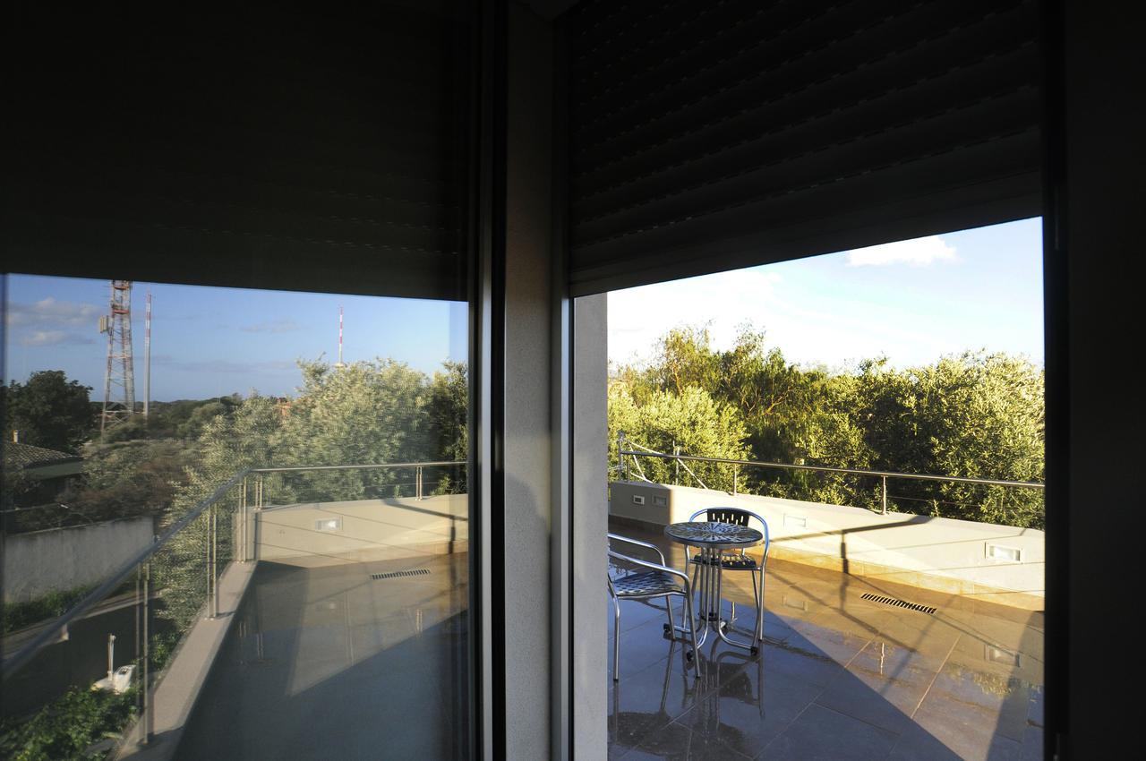 Bed and Breakfast Art House Margine Rosso Quartu SantʼElena Esterno foto