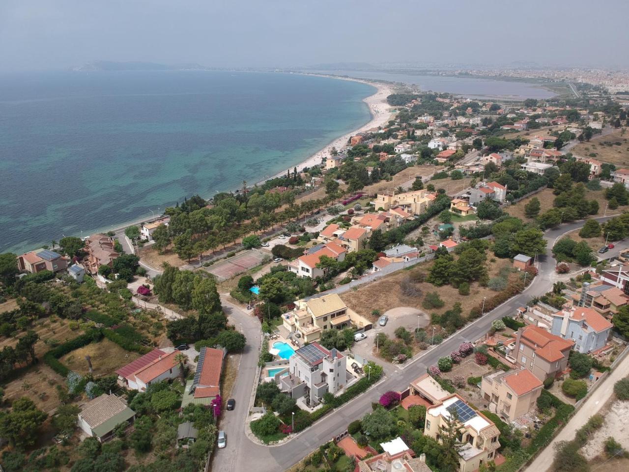 Bed and Breakfast Art House Margine Rosso Quartu SantʼElena Esterno foto